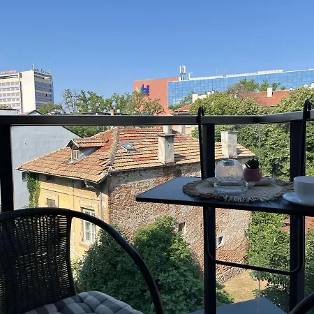 5 Minutes Sity Center Parking Apartman