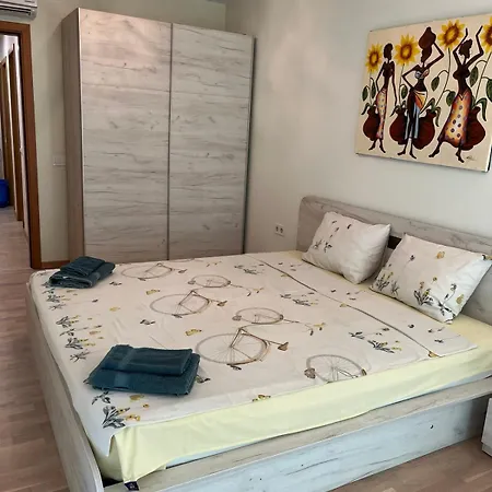 5 Minutes Sity Center Parking