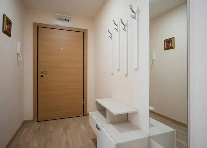 5 Minutes Sity Center Parking