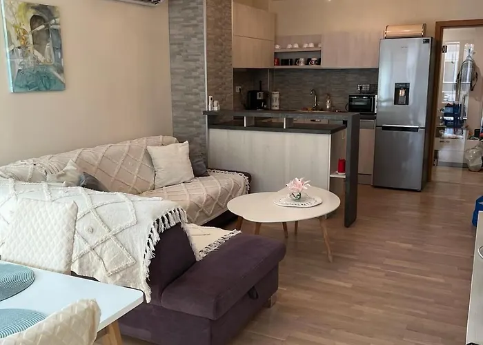 5 Minutes Sity Center Parking דירה