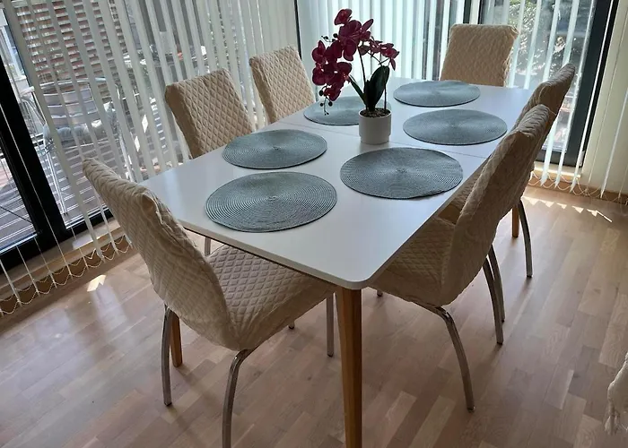 5 Minutes Sity Center Parking