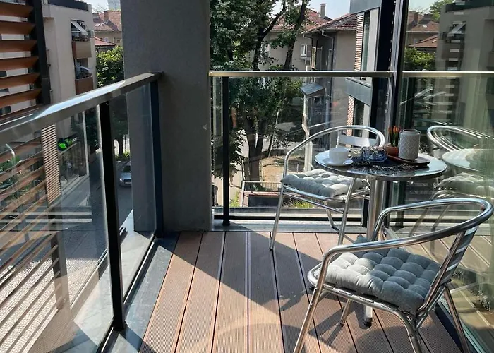 5 Minutes Sity Center Parking דירה